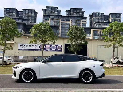 2022 Changan UNI-V 1.5T Premium Model, фото 3, лот 10248951