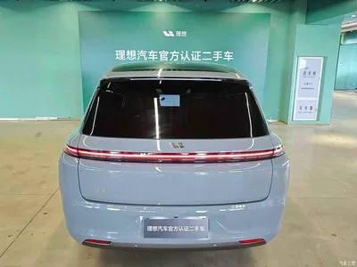 2025 Li Auto Li L8 Ultra Smart Renewal Edition, фото 2, лот 10822366
