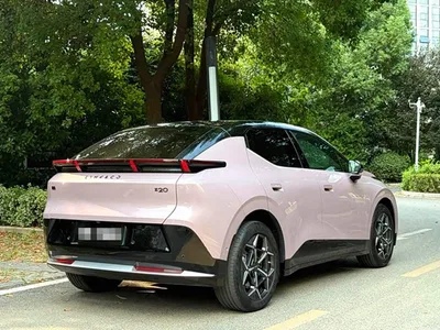 2025 Lynk & Co Z20 530km RWD Max, фото 2, лот 10284825
