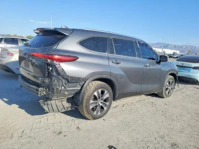 2021 TOYOTA HIGHLANDER XLE, фото 3, лот 10551927
