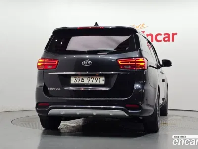 2019 Kia Canival 9-Seater Luxury, фото 4, лот 10325636