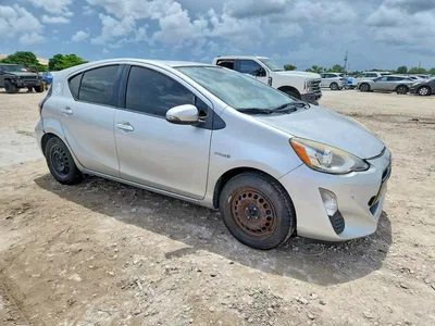 2016 TOYOTA PRIUS C TWO, фото 4, лот 10537701