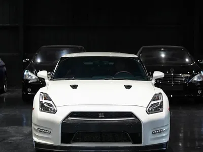 2014 Nissan GT-R 3.8T Premium Edition (Brown-Red Interior), фото 2, лот 11557101