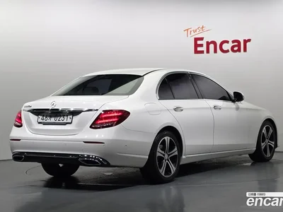 2017 Mercedes-Benz E-Class E220d Avantgarde, фото 2, лот 10167278