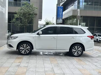 2021 Mitsubishi Outlander 2.0L 2WD Smooth Ride Version 5-Seater, фото 4, лот 10339170