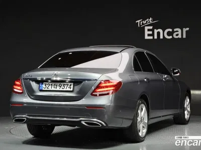 2017 Mercedes-Benz E-Class E220d Avantgarde, фото 2, лот 10165820