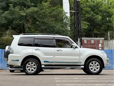 2019 Mitsubishi Pajero (Import), фото 4, лот 10339843