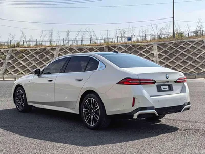 2025 BMW 5 Series 525Li M Sport Package, фото 4, лот 10479261