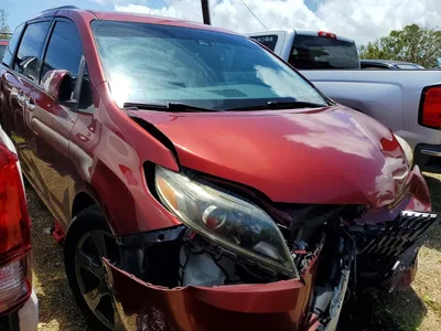 2019 TOYOTA SIENNA SE 8-PASSENGER, фото 4, лот 10573613