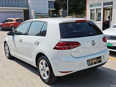 2017 Volkswagen Golf 1.6L Auto Comfort Millionth Edition, фото 2, лот 11012720