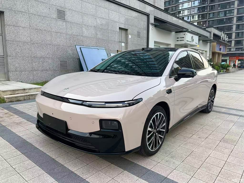 2026 Leapmotor B01 650 LiDAR Edition, фото 1, лот 11217619