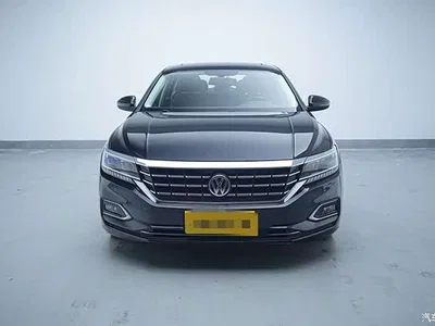 2019 Volkswagen Passat 330TSI Luxury Edition China VI, фото 1, лот 10443510