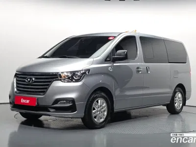2020 Hyundai Starex Van 5-Seater, фото 1, лот 10209221