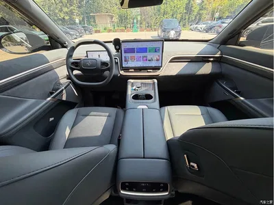 2024 Dongfeng Yipai eπ008 636Max Pure Electric 6-Seater, фото 4, лот 11149971