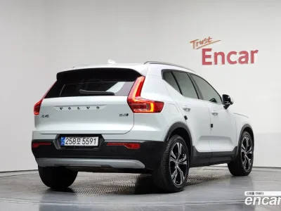 2021 Volvo XC40 B4 Inscription, фото 2, лот 10128245