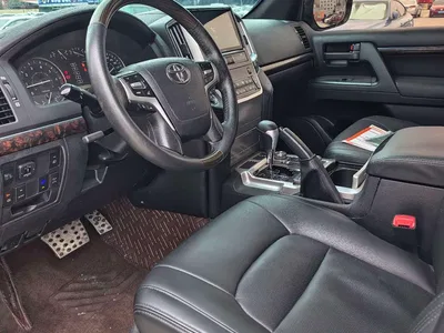2015 Toyota Land Cruiser (Import) 4.6L V8 Middle East Limited Edition, фото 4, лот 10317664