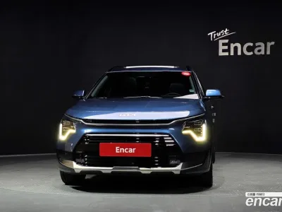 2022 Kia Niro Signature, фото 2, лот 10080395