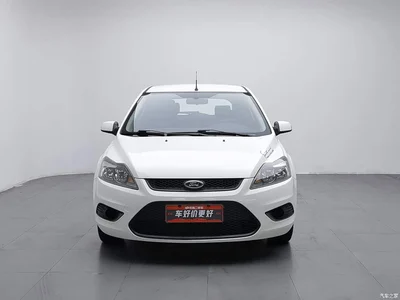 2013 Ford Focus Hatchback Classic 1.8L Manual Base, фото 3, лот 10278945