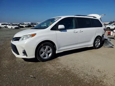 2018 TOYOTA SIENNA LE, фото 1, лот 10511008