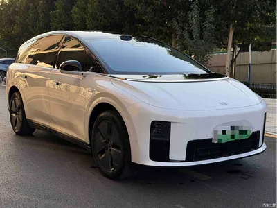 2025 Li Auto Li i8 Standard Edition, фото 3, лот 11175003