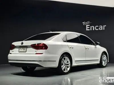 2018 Volkswagen Passat 2.0 TSI, фото 2, лот 10111719