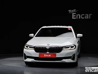 2021 BMW 5-Series 520i Luxury, фото 3, лот 10054694