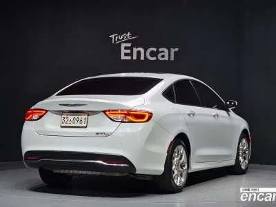 2015 Chrysler 200 2.4 C, фото 2, лот 10036060