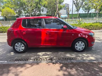 2012 Škoda Fabia 1.4L Automatic Crystal Spirit Edition, фото 4, лот 10349551