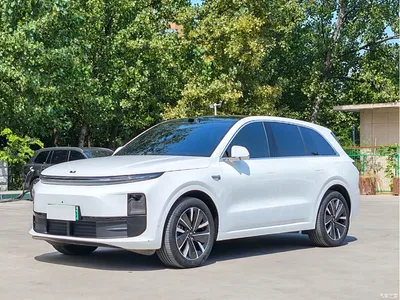 2025 Li Auto L6 Pro Smart Renewal Edition, фото 1, лот 10383491