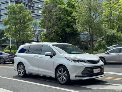 2023 Toyota Sienna 2.5L Hybrid Ultimate Edition, фото 3, лот 10269322