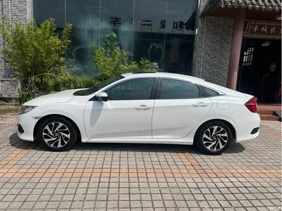 2016 Honda Civic 220TURBO CVT Luxury Edition, фото 4, лот 10392029