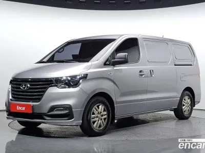2018 Hyundai Starex Van 3-Seater, фото 1, лот 10161412