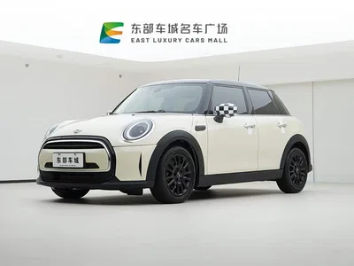 2022 MINI MINI 1.5T ONE 5-door PLUS, фото 1, лот 10353271