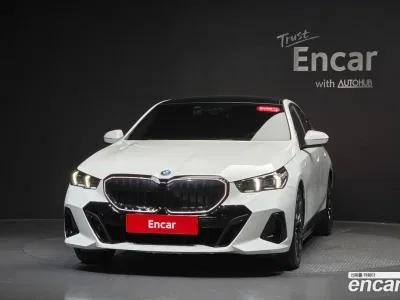 2025 BMW i5 xDrive 40 M Sport, фото 2, лот 10082686