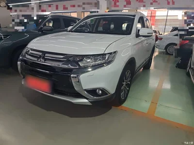 2016 Mitsubishi Outlander 2.4L 4WD Luxury Edition 7-seater, фото 1, лот 10340729