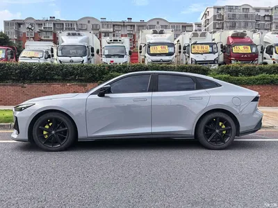 2022 Changan UNI-V 1.5T Premium Model, фото 4, лот 11016778