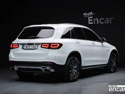 2021 Mercedes-Benz GLC-Class GLC300e 4MATIC, фото 2, лот 10167406