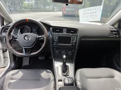 2017 Volkswagen Golf 230TSI Auto Comfort Millionth Anniversary Edition, фото 4, лот 10449777