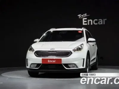 2017 Kia Niro Noblesse, фото 3, лот 10026068