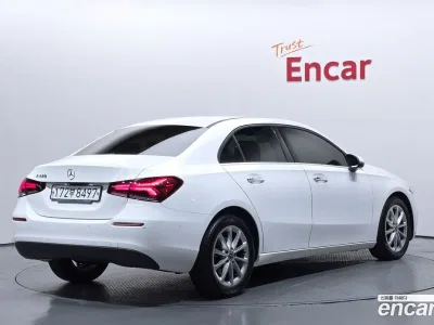 2020 Mercedes-Benz A-Class A220 Sedan, фото 1, лот 10040689