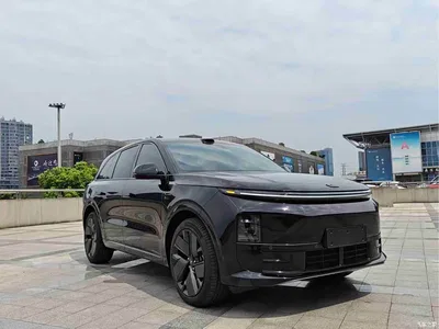 2025 Li Auto L6 Max Smart Renewal Edition, фото 3, лот 10481404