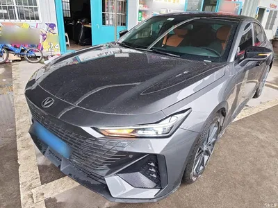 2022 Changan UNI-V 1.5T Premium Model, фото 1, лот 10255961