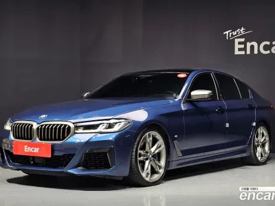 2021 BMW 5-Series M550i xDrive, фото 1, лот 10525946