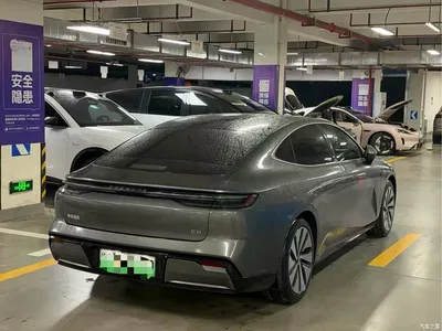 2024 Geely Galaxy Galaxy E8 665km RWD Starship Voyager Edition, фото 3, лот 11549438