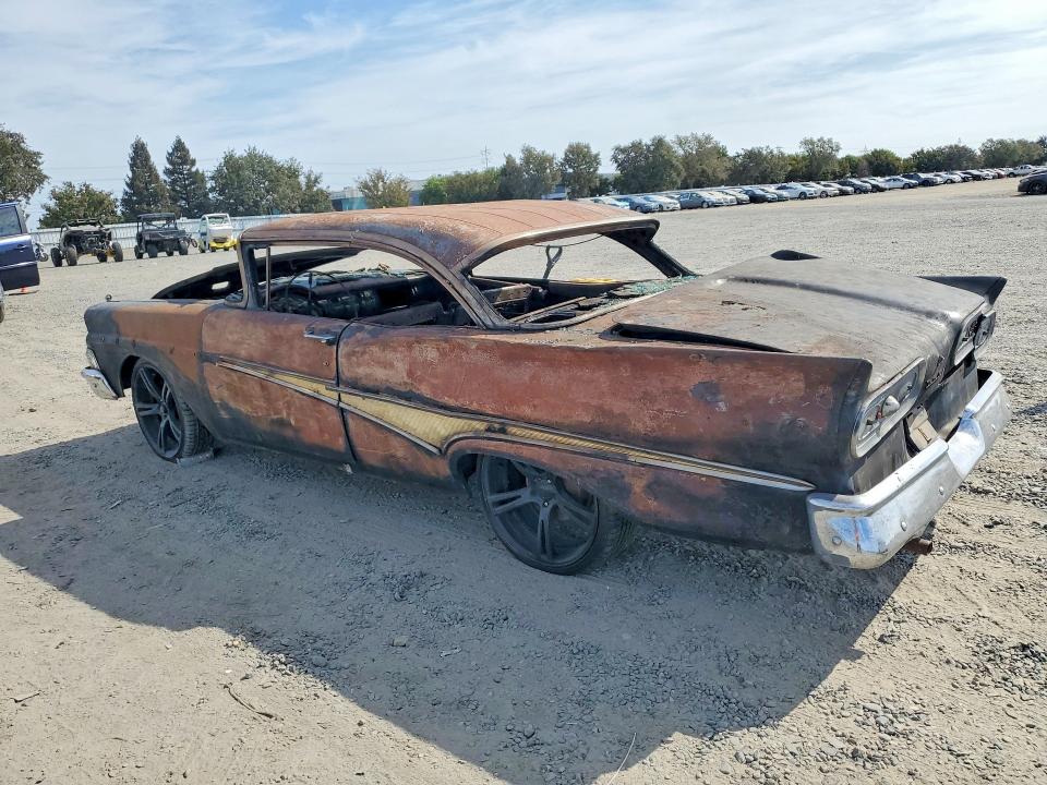 1958 FORD FAIRLANE 500, фото 2, лот 10968259