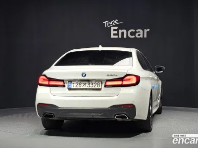 2022 BMW 5-Series 530e M Sport, фото 4, лот 10198319