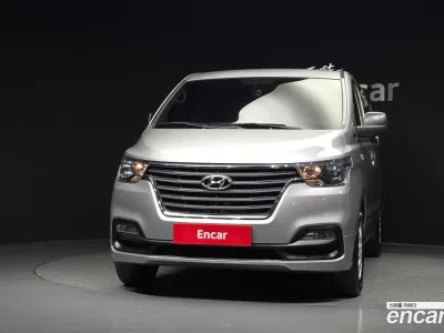 2021 Hyundai Starex Van 5-Seater, фото 3, лот 10234340