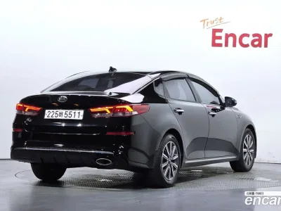 2020 Kia K5 2.0, фото 2, лот 10406870
