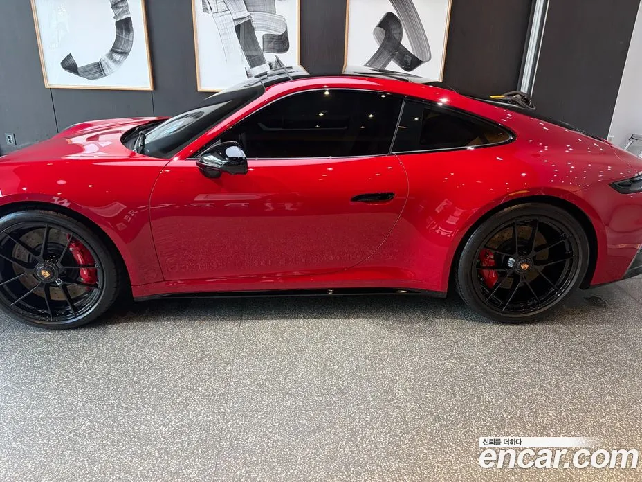 2025 Porsche 911 Carrera 4 GTS, фото 2, лот 11218031