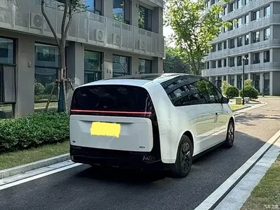 2025 Li Auto MEGA Model Home Family Special Edition, фото 3, лот 10446568